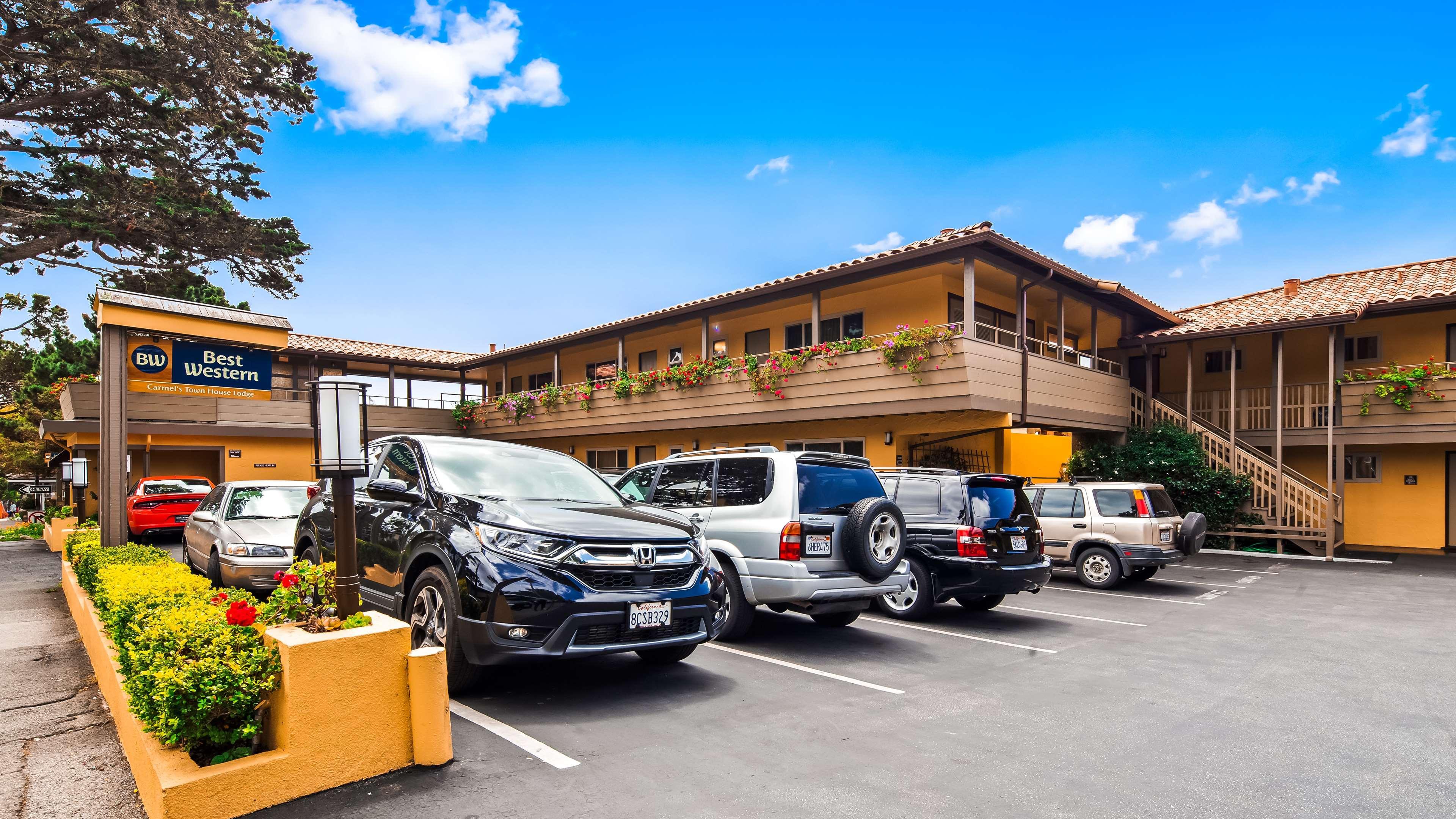 Best Western Carmel'S Town House Lodge Exterior photo