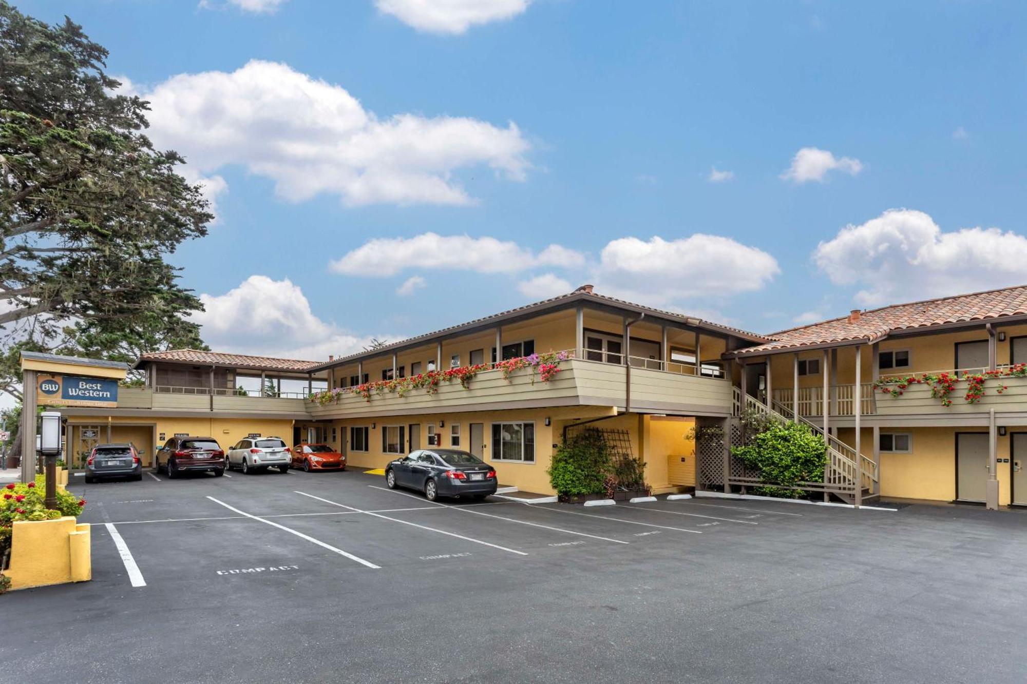 Best Western Carmel'S Town House Lodge Exterior photo